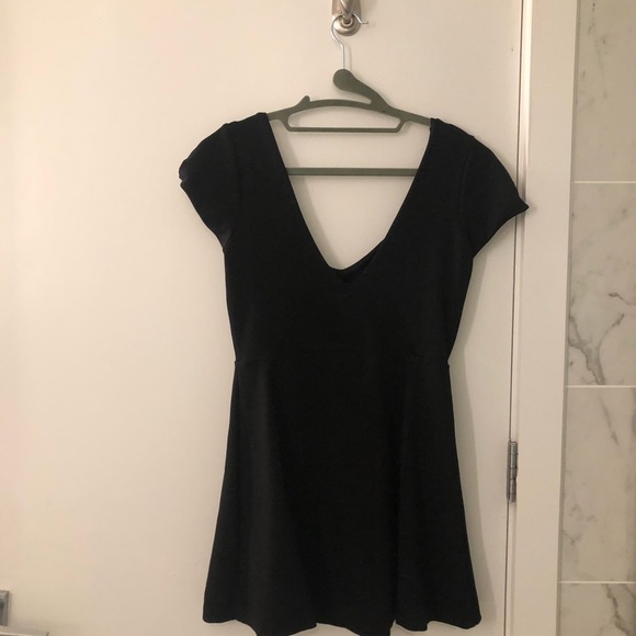 Urban Outfitters Little black dress - Picture 2 of 3